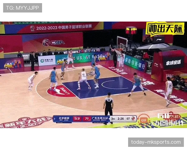 底线发球规则解析：什么时候可以使用及具体执行方式